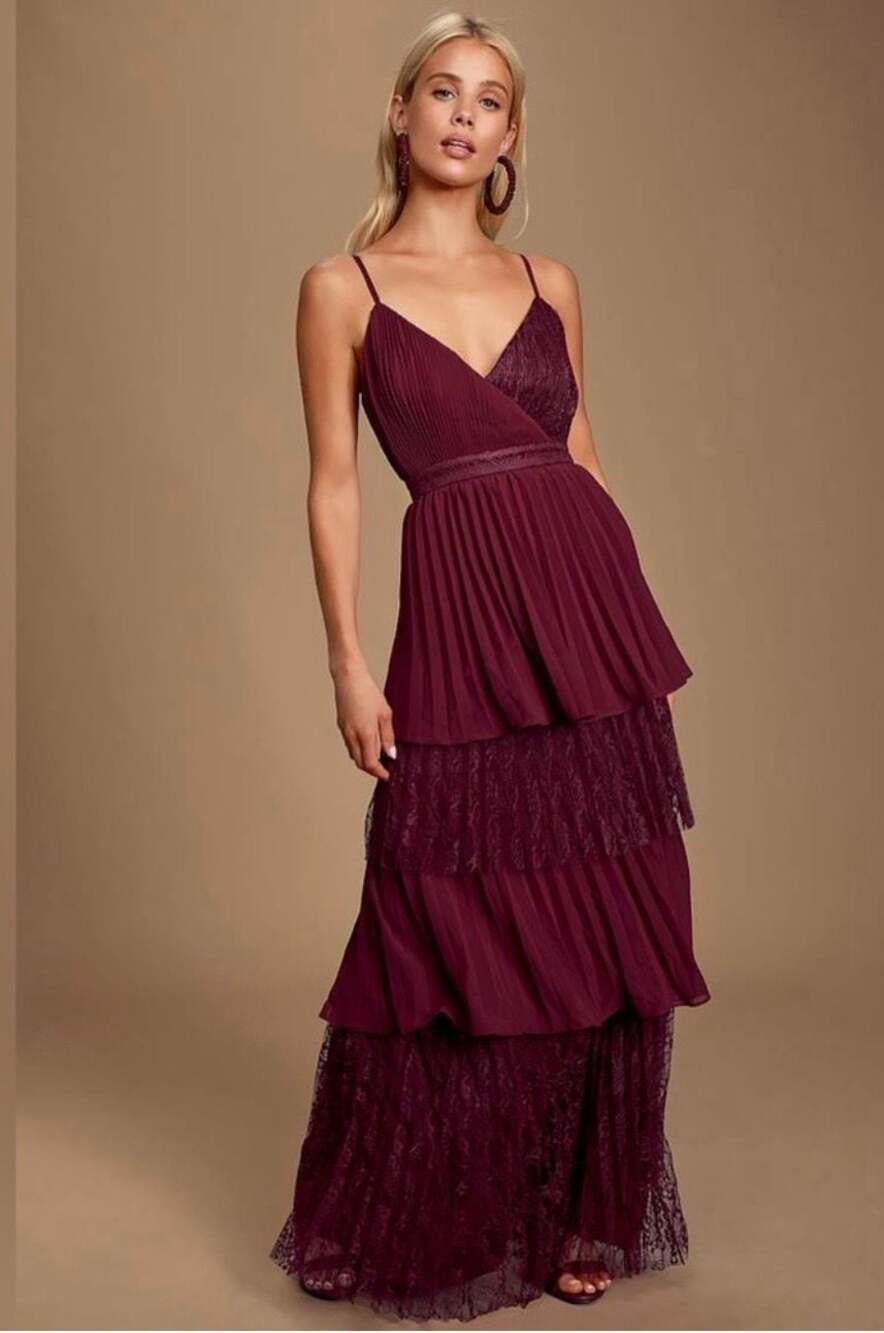 Lulus Burgundy Tiered Lace Maxi Dress large NWT bridesmaid wedding guest